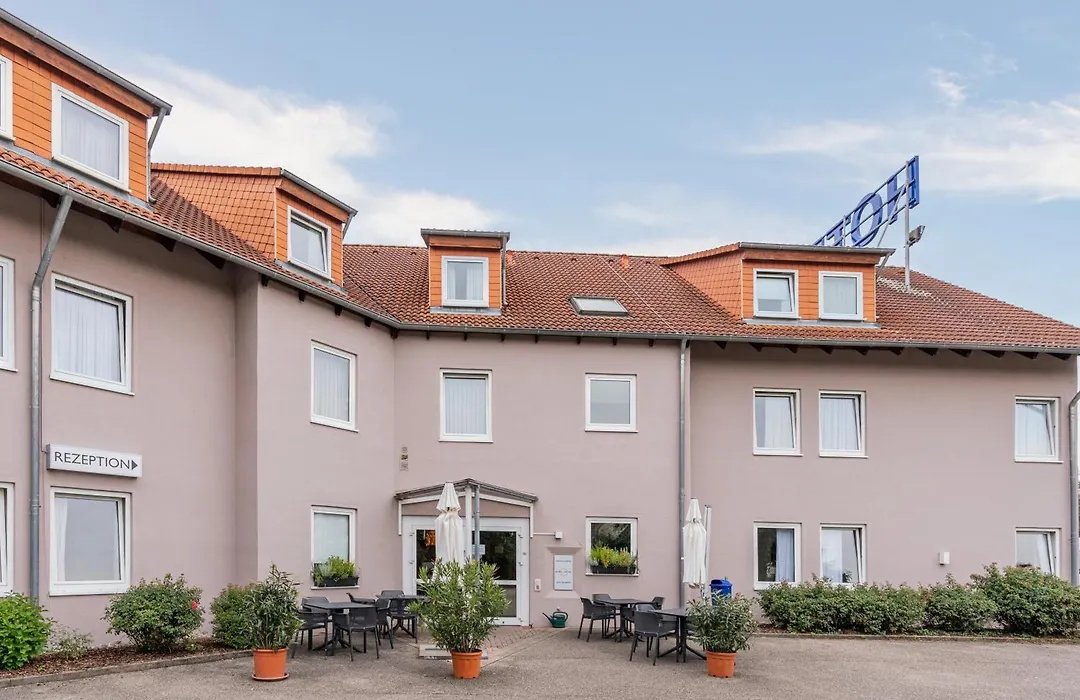 Euro-Hotel-1